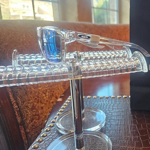 NEW OAKLEY SYLAS CLEAR SUNGLASSES - Picture 3 of 5